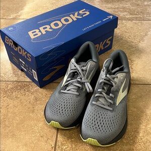 Brooks Gray and Yellow Running Shoes
